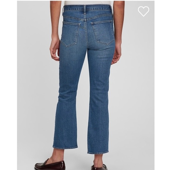 NWT GAP
High Rise Kick Fit Jeans
30LONG (sz 10 LONG) - Picture 2 of 6